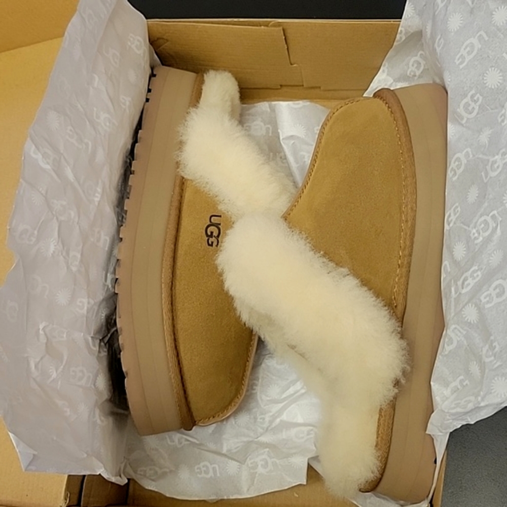 UGG Disquette slippers